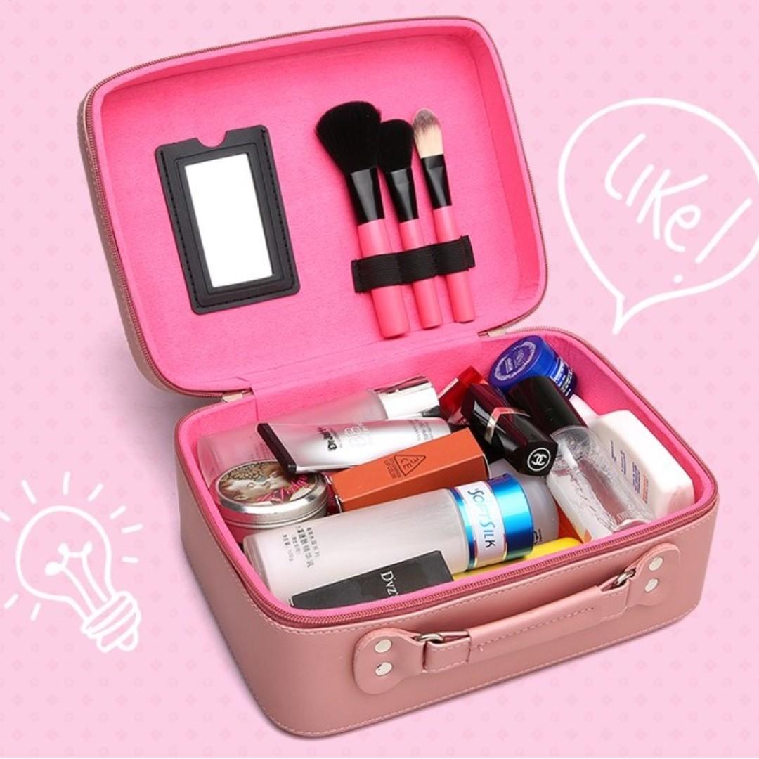 *BRAND NEW* LINE Friends Brown Makeup Bag / Briefcase / Modern, Women's