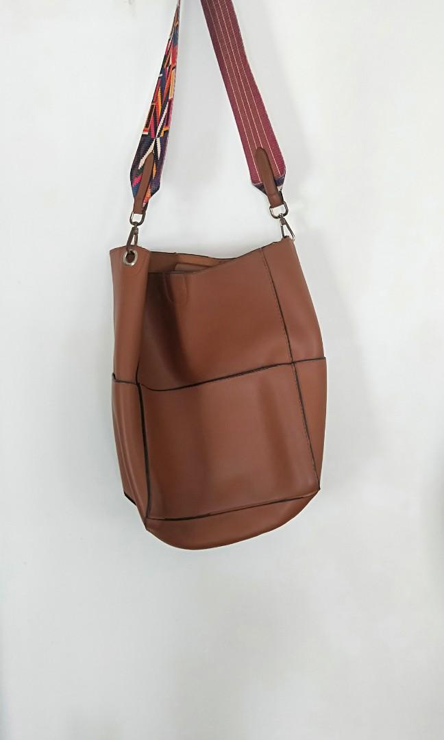 bucket bag