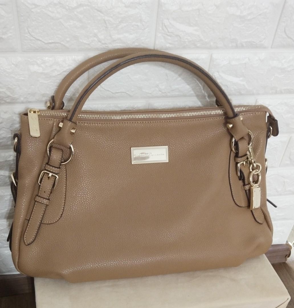 charles and keith slouchy bag