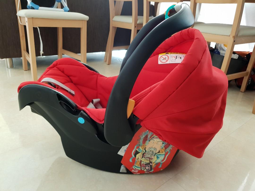 Chicco Baby Car Seat, Babies & Kids, Going Out, Car Seats on Carousell