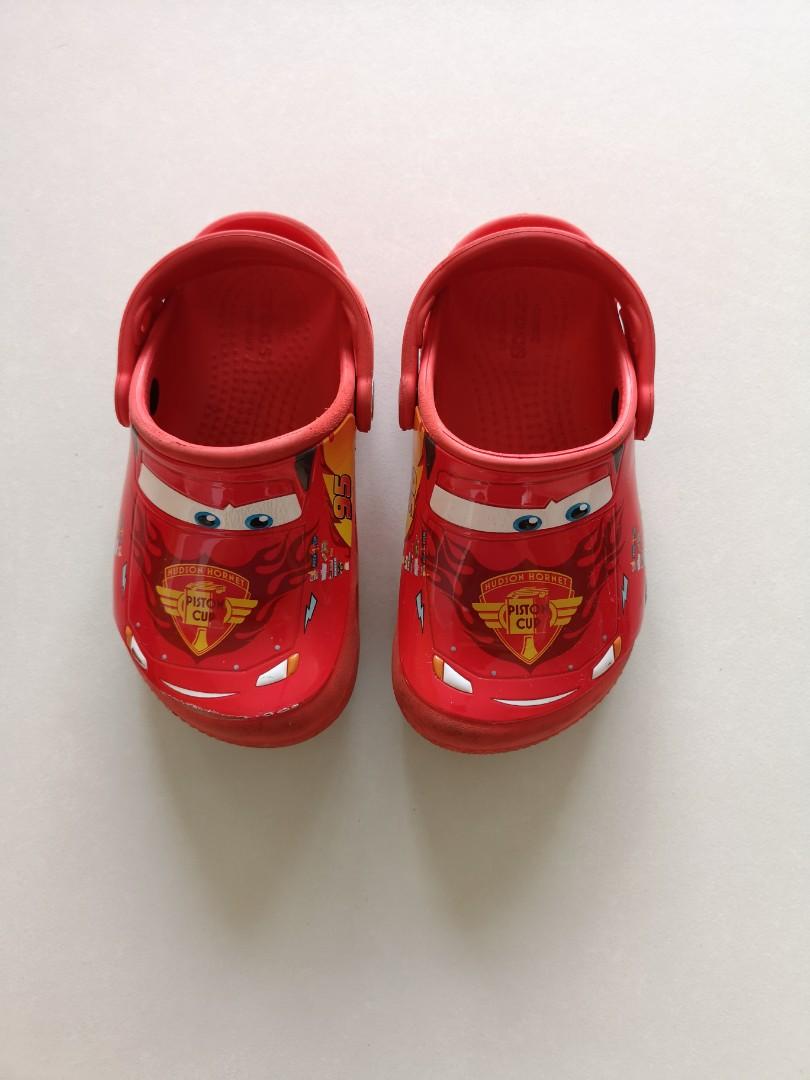 lightning mcqueen crocs size 9 womens