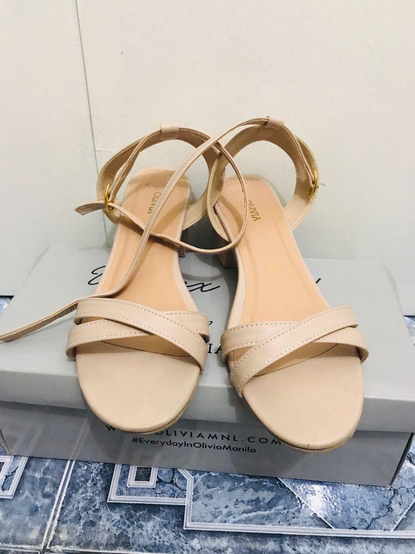Olivia MNL delilah in bone (Category: Flats & Sandals) located in Manila. Submitted by discofuture (Listing ID 249395833, Image 1). Description: Used once for a wedding size 6, true to size please add shipping BPI and Palawan only.