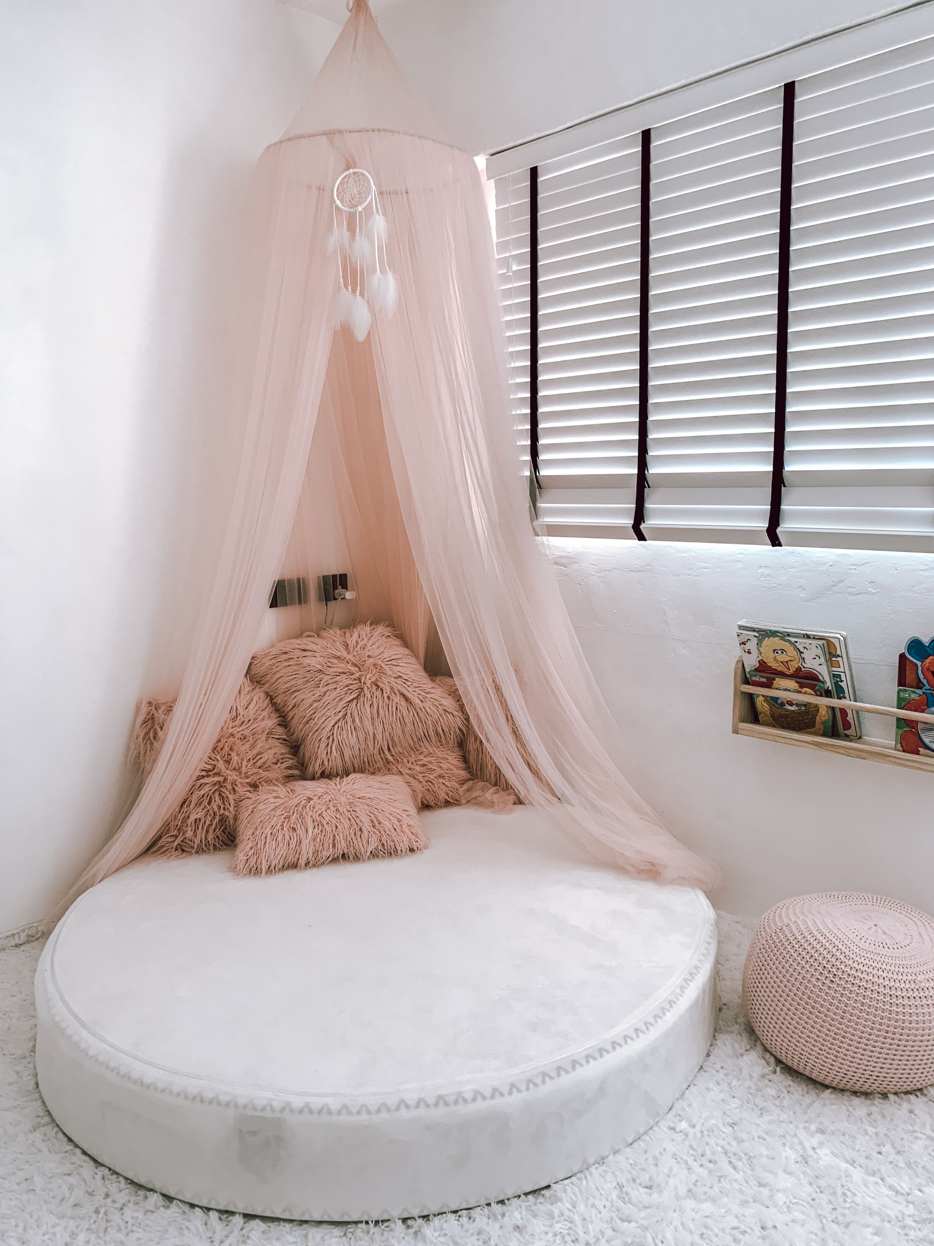Pink Canopy w Round Mattress Furniture Home Living Furniture