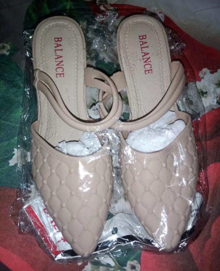 Sandal merk balance sales