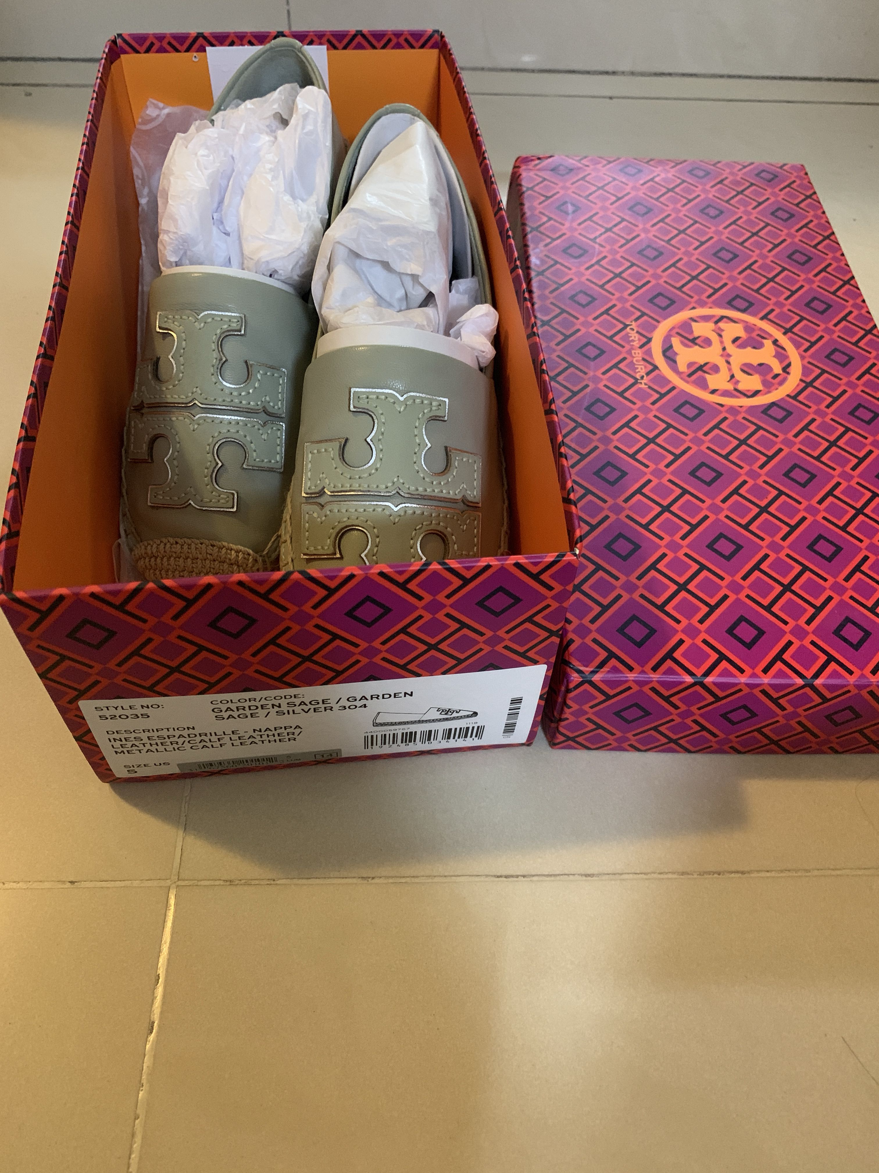Tory Burch Ines Espadrille 52035 shoes, 名牌, 服裝- Carousell