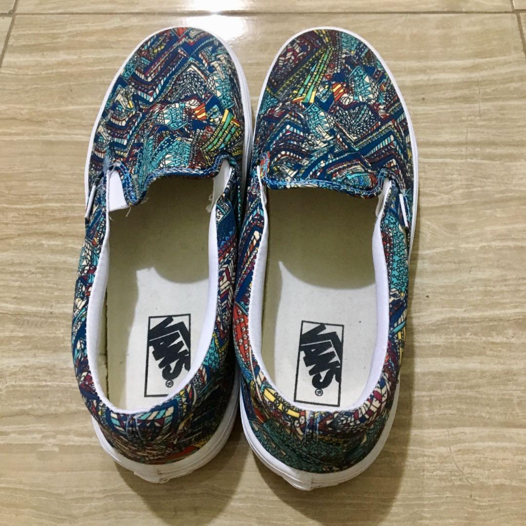 Aztec slip on vans top
