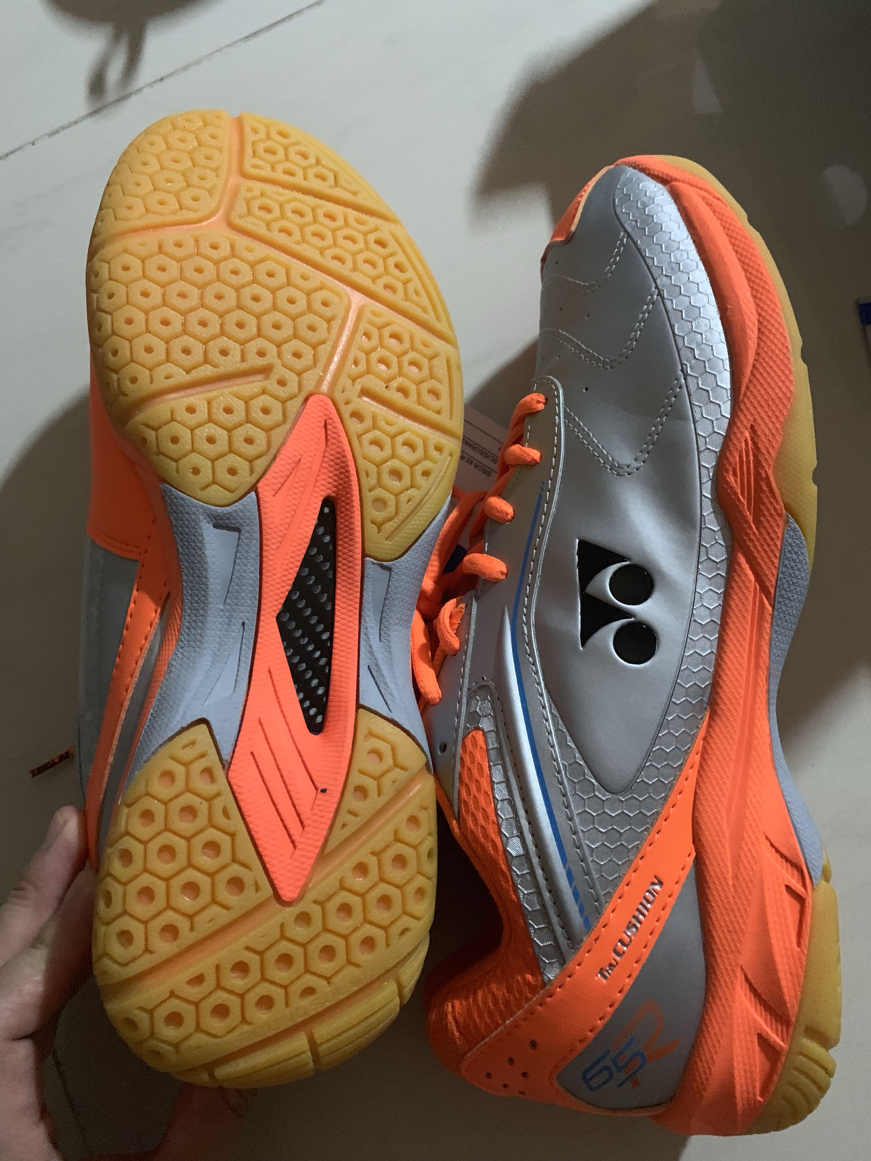 yonex 65r shoes