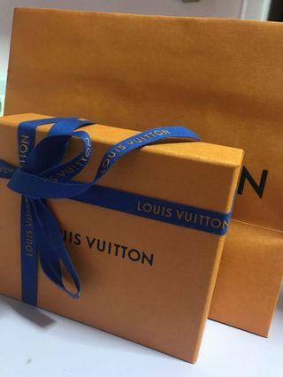 Louise Vuitton Pechera Hombre, Luxury, Bags & Wallets on Carousell