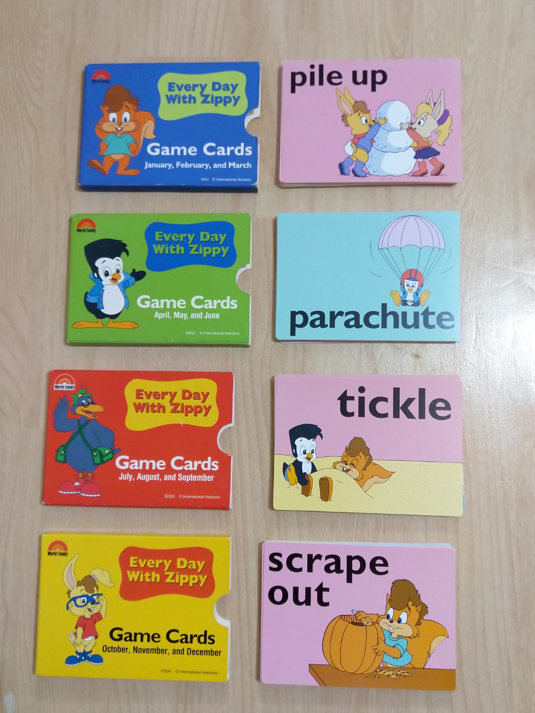 迪士尼Every Day with Zippy 4套英文Game cards 和4本英文年曆, 興趣及