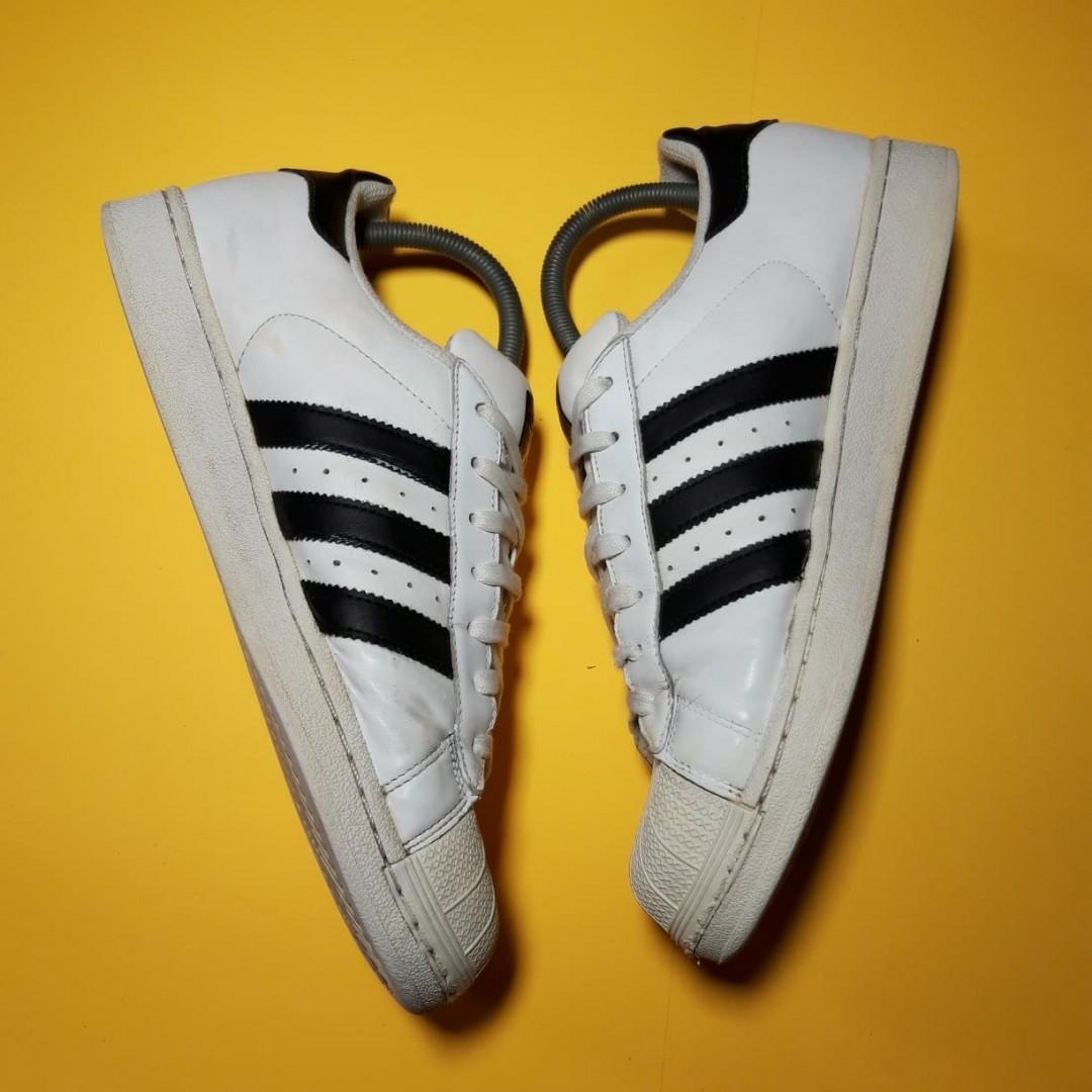 adidas superstar se