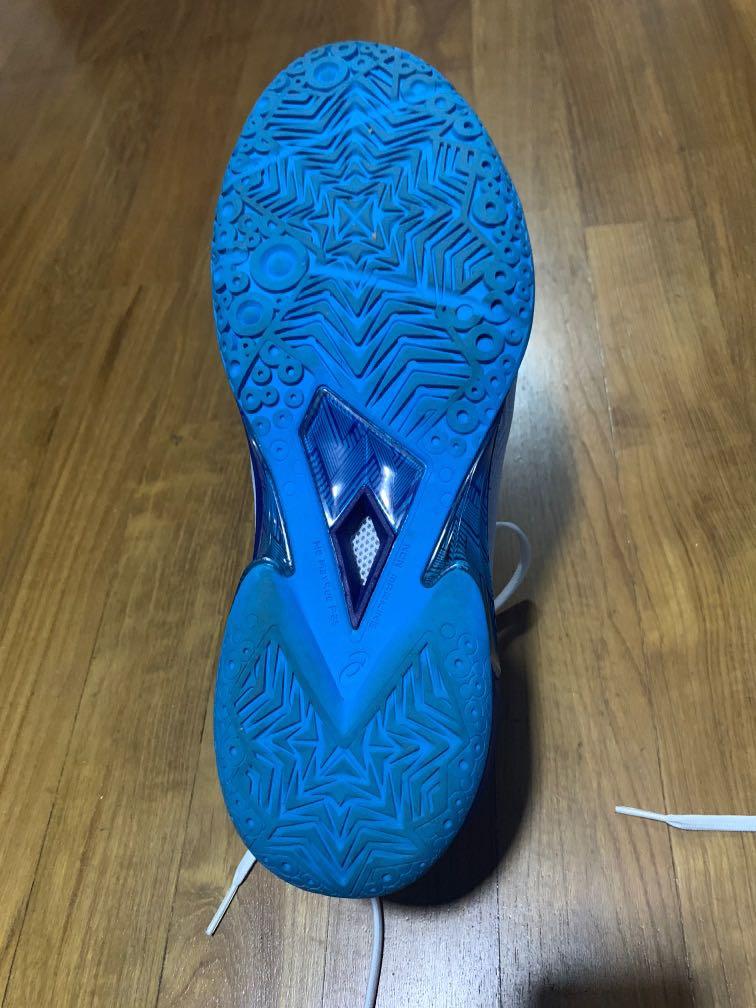 Asics gelburst hotsell 22 ge