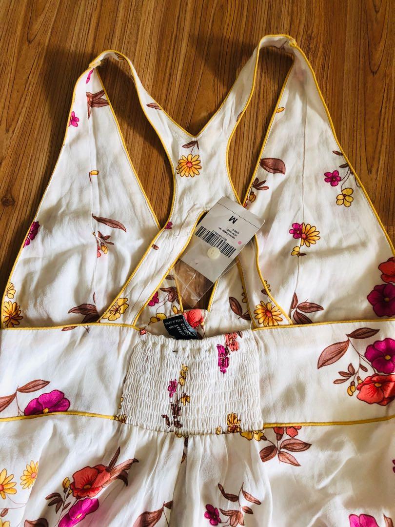 Floral button down Dress (Category: Dresses) located in Paranaque City. Submitted by mavrinwolf (Listing ID 249543623, Image 2). Description: M-sL size Brand new Orig price 1700 Free ship! .