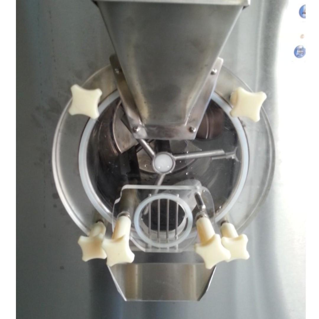 hard ice cream machine floor type 6 gallons capacity (Category: Refrigerators and Freezers) located in Manila. Submitted by christbooth (Listing ID 249476148, Image 2). Description: hard ice cream floor type capacity: 24lit/hr (6gallons) compressor: panasonic wattage: 1.7kw voltage: 220v/60hz/1ph stainless steel body timer: 30mins .