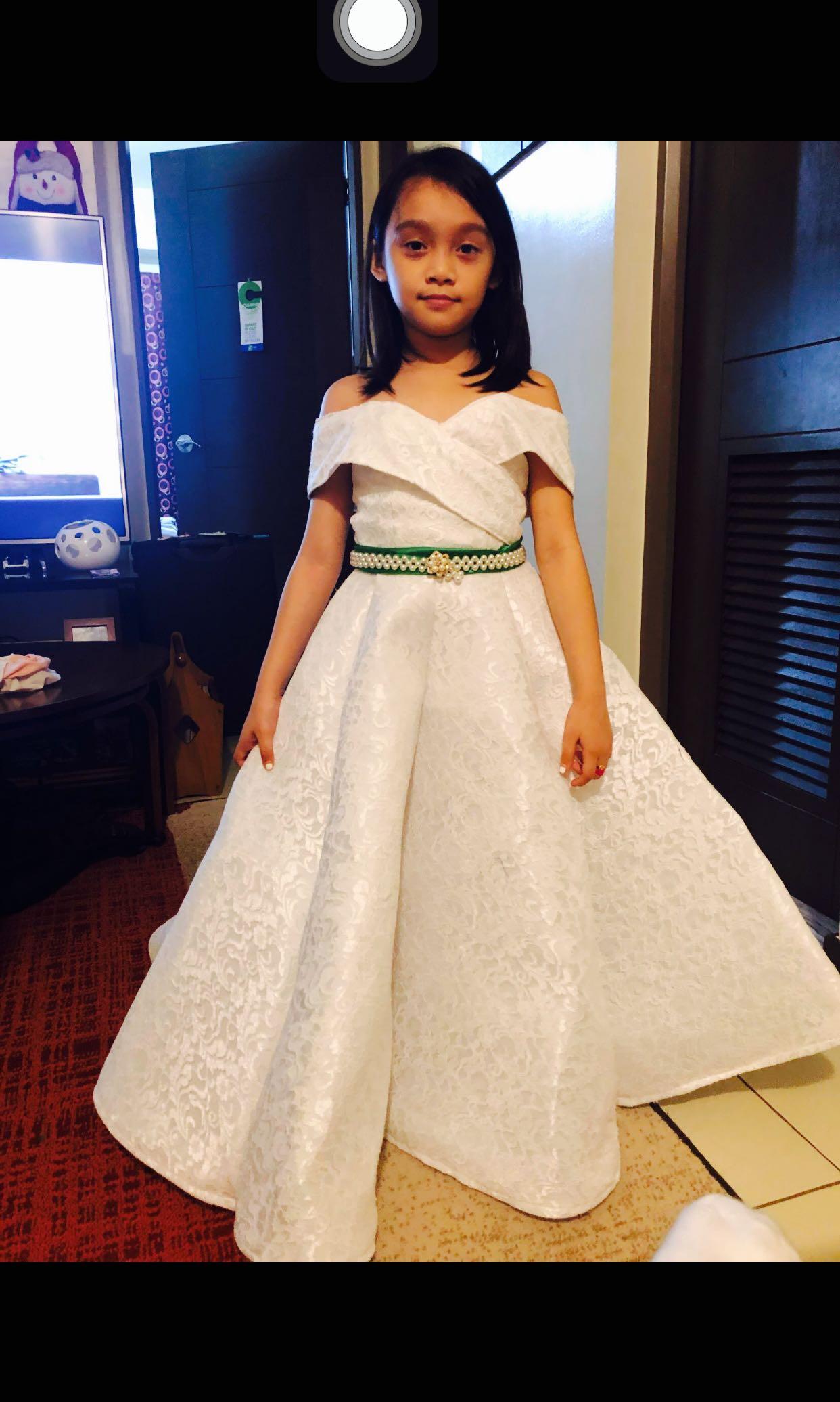 wedding dress for little bride