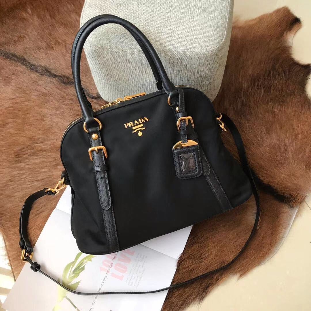 Prada shell bag clearance