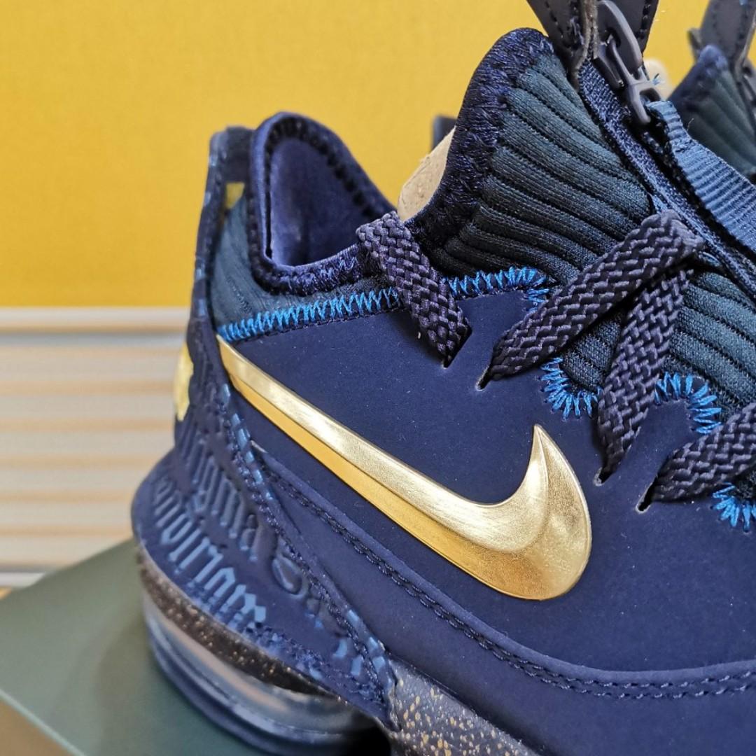 Inspeccionar mezclador agua Titan x Nike LeBron 16 Low 'Agimat' - Size US 8, Men's Fashion, Footwear,  Sneakers on Carousell