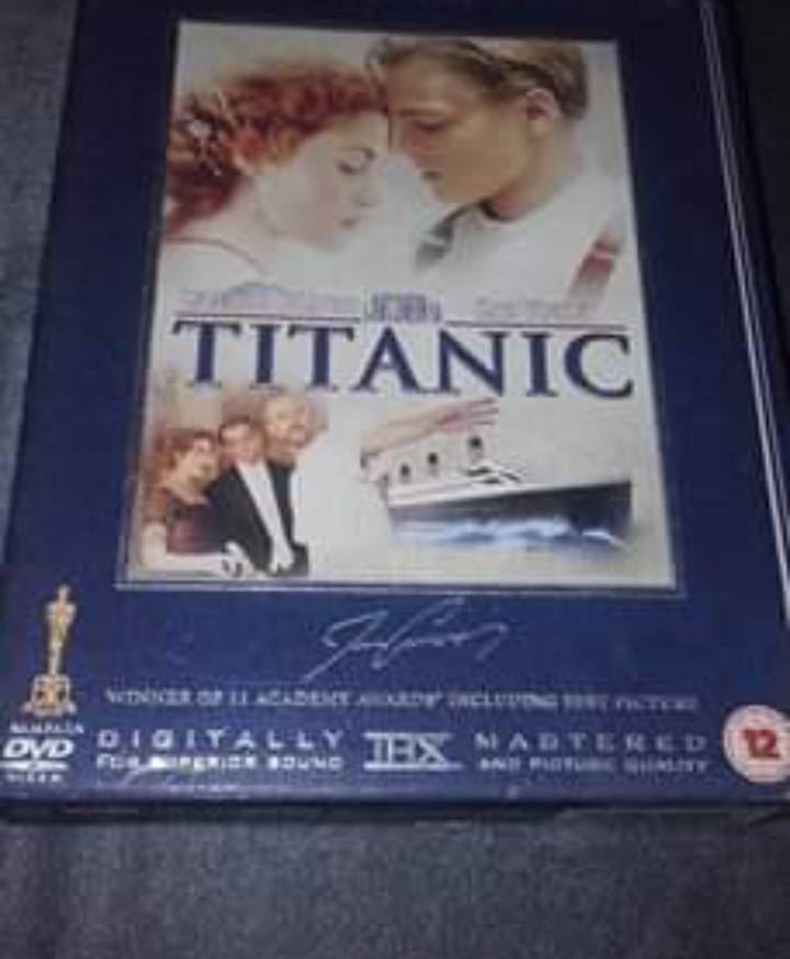 Titanic Deluxe Collector's Edition (DVD Boxset) Region 2, Hobbies & Toys,  Music & Media, Music Accessories on Carousell