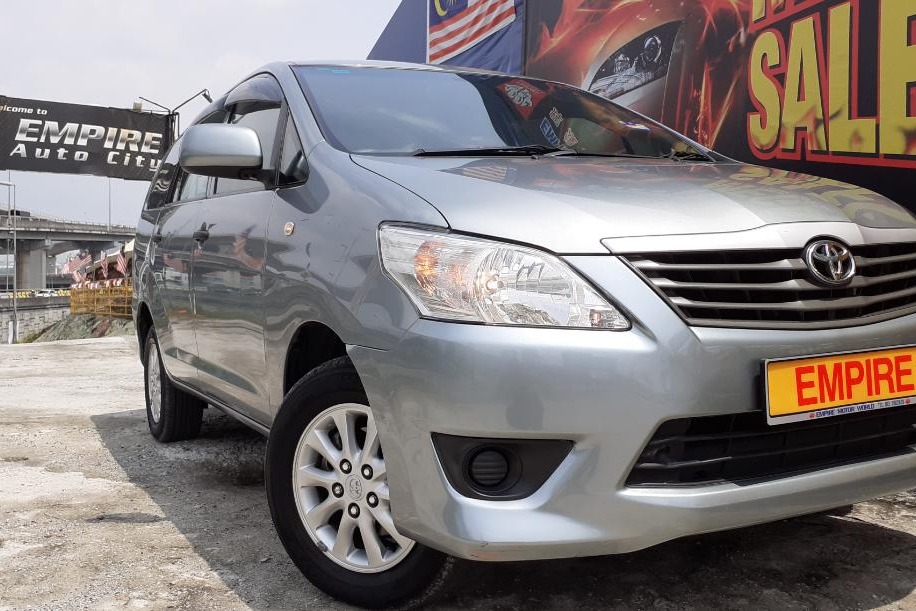 Toyota Innova 2 0 A Vvt I 7 Seaters Mpv New Facelift Cars Cars For Sale On Carousell