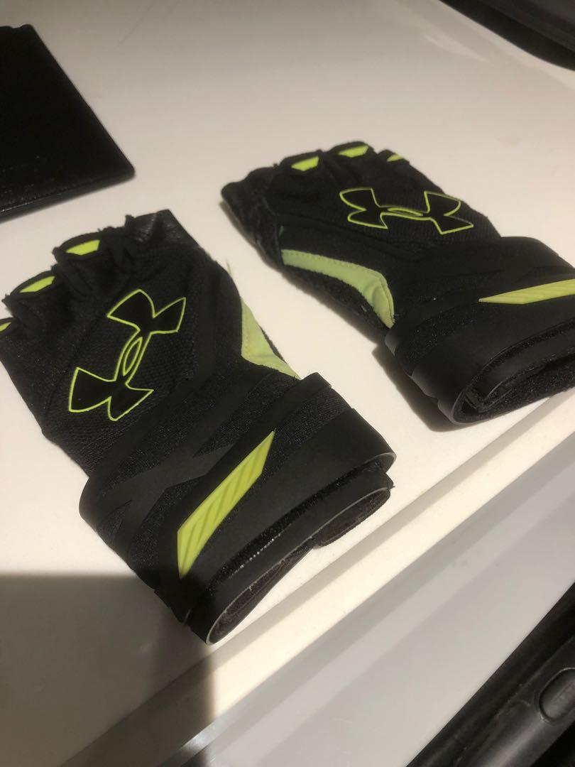 ua gloves