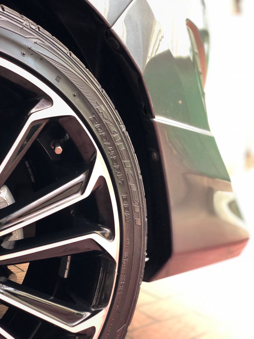 Legenda Jalanan: Mengupas Pesona Toyota Altis 2001 dengan Velg OEM