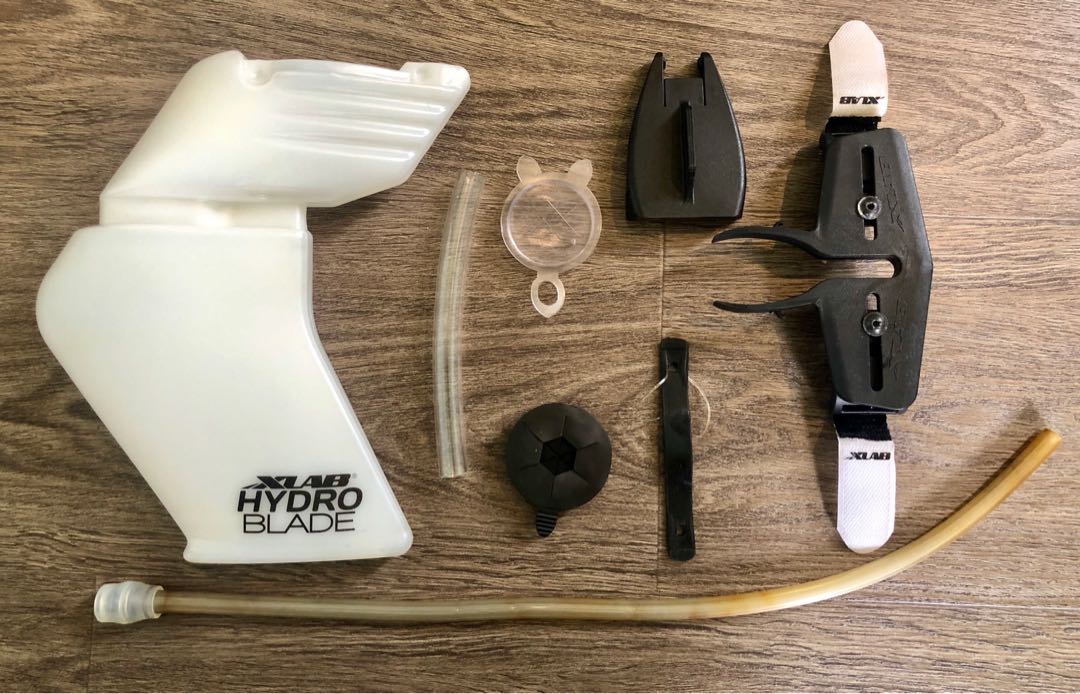 Xlab Hydroblade front hydration system, Sports Equipment, Bicycles