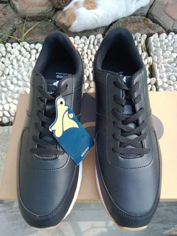 Brodo base black best sale gum sole
