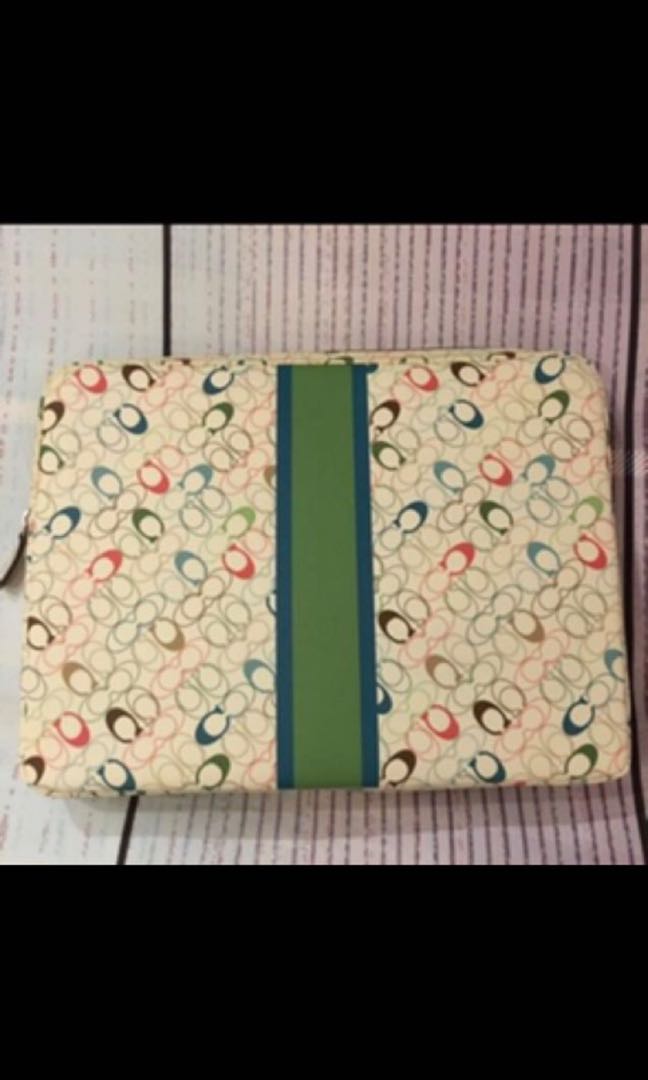 Coach PVC laptop holder (can fit 15 inch), Mobile Phones & Gadgets ...