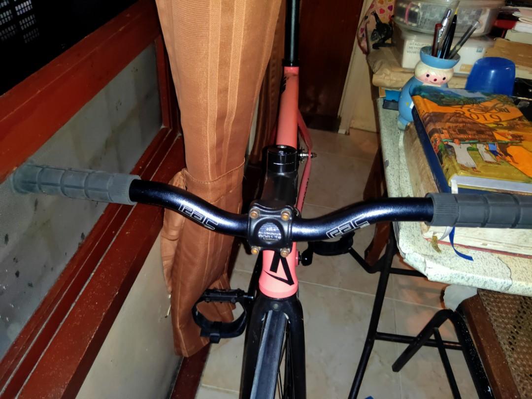 Handle bar (Category: Bicycles) located in Makati City. Submitted by deandredominicparas21 (Listing ID 249660687, Image 1). Description: rac ota riser bar good condition 9.5/10 rfs:naka drop bar na.