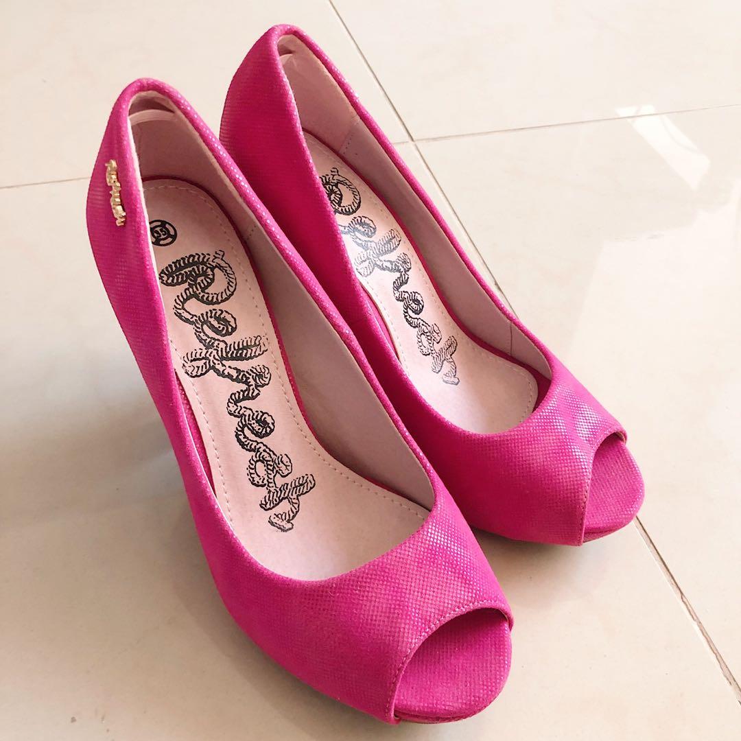 pink pumps shoes