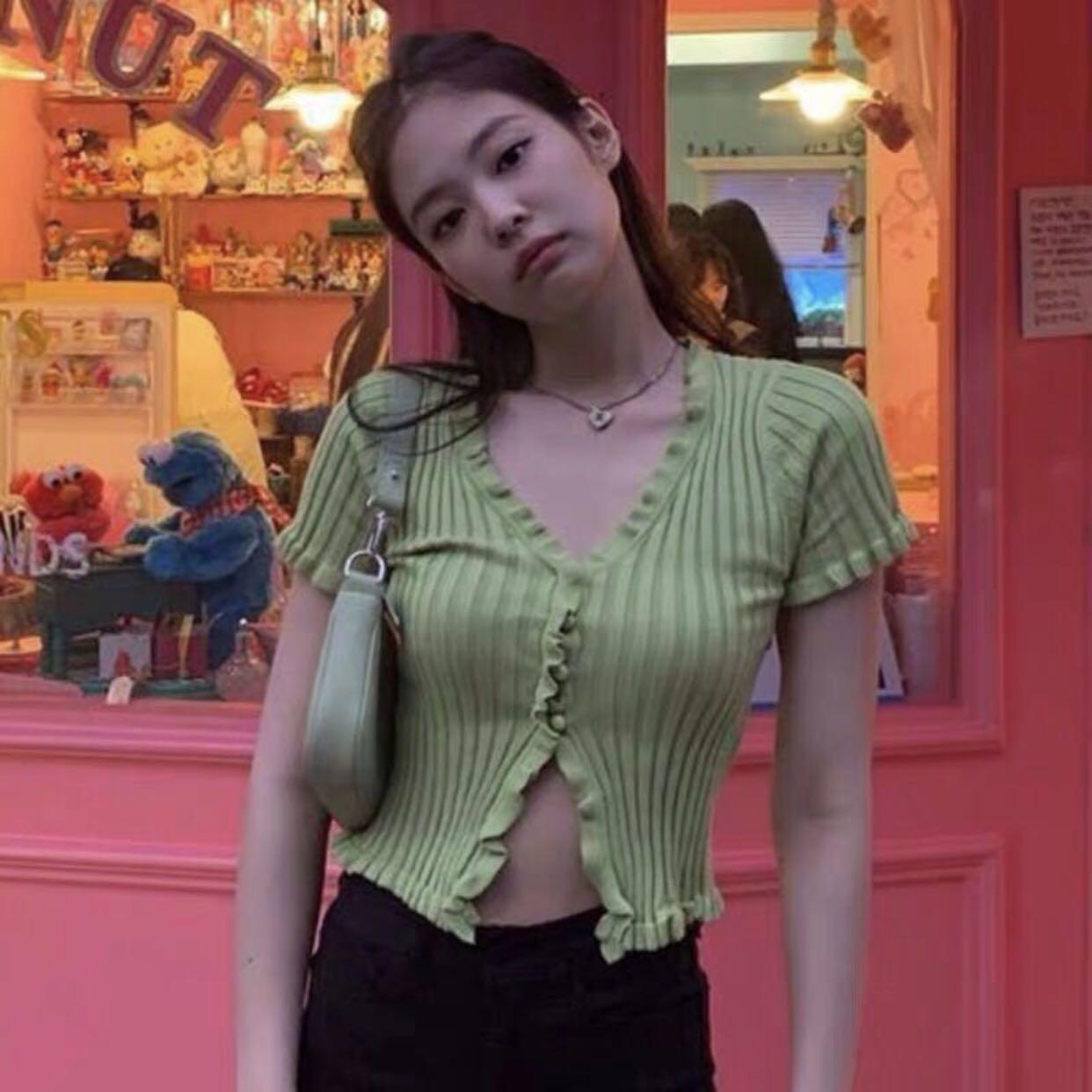 jennie sweater