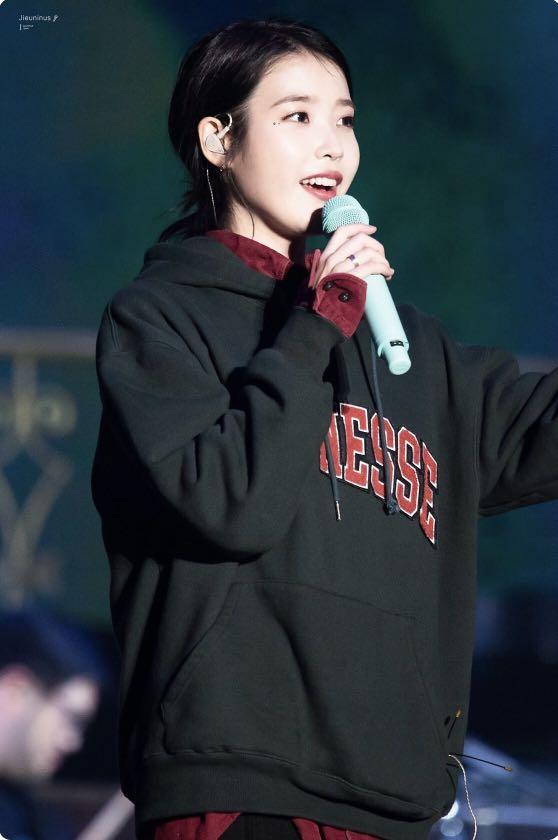 IU soundwave ring replica (Category: K-Wave) located in Singapore. Submitted by vint_fy (Listing ID 249836981, Image 3). Description: Material:silver Size:3.5mm/4.5mm Uaena ring .