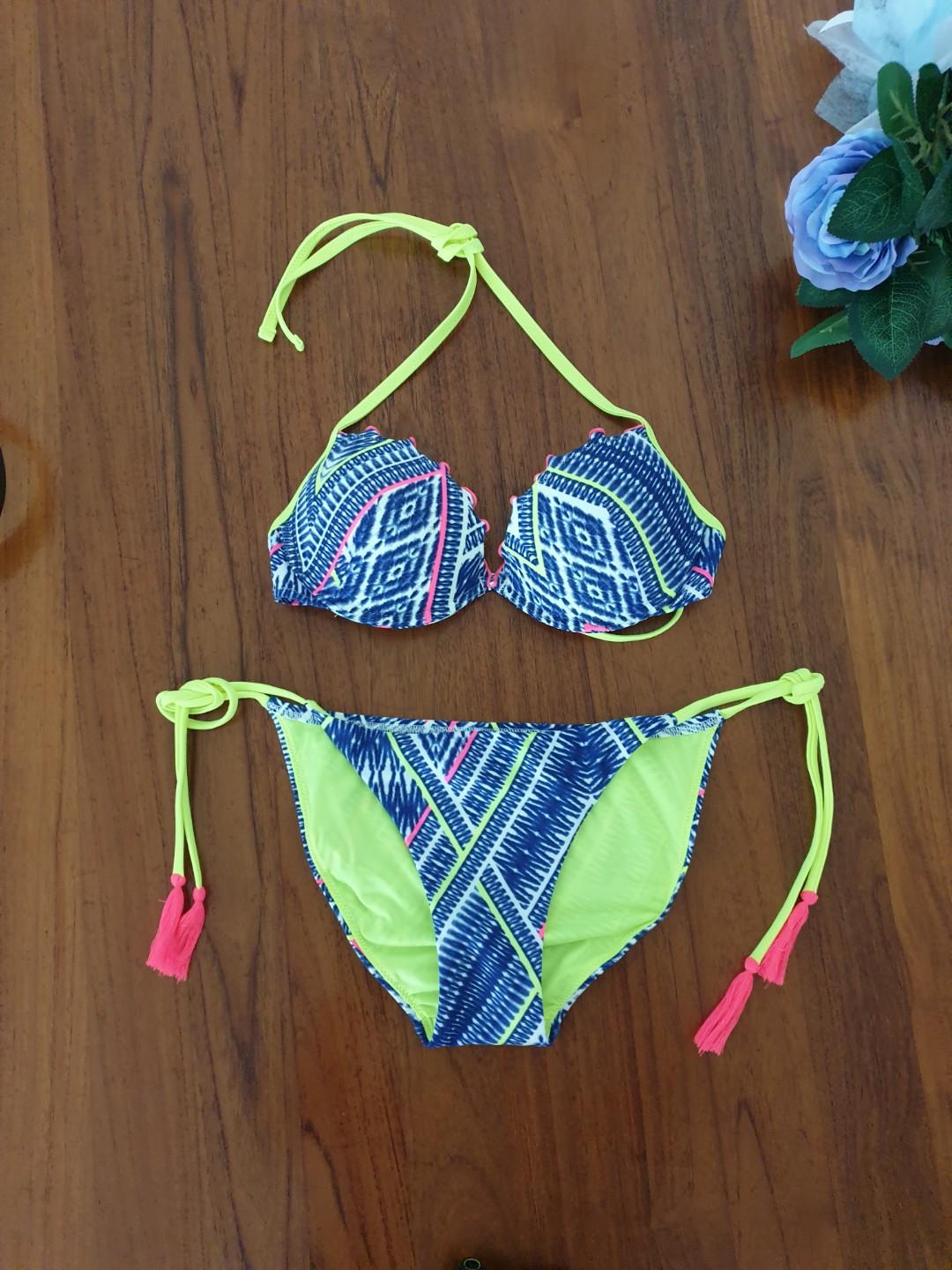 ladies bikinis size 10