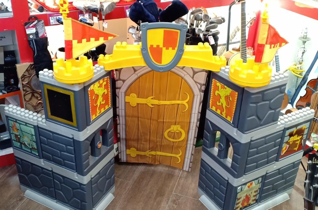 Mega bloks mega sales play castle