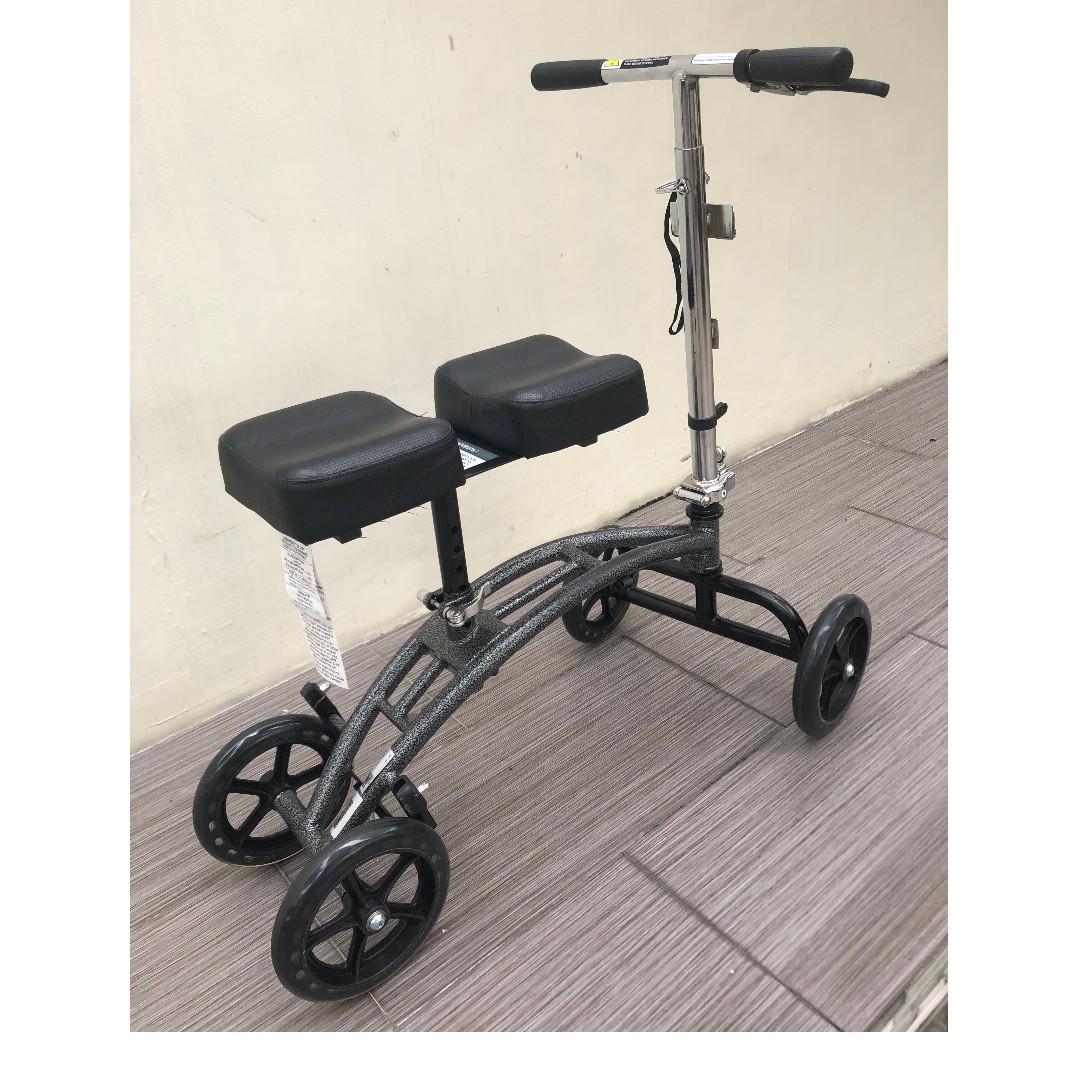 New DRIVE 796 Steerable Knee Rollator Walker Deluxe Medical Scooter