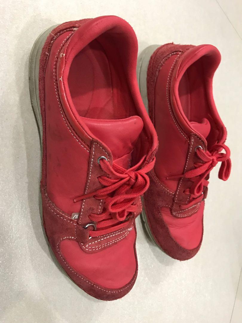 Red new arrivals rockport shoes