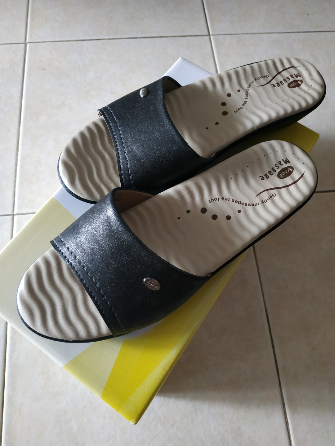 scholl slip on shoes