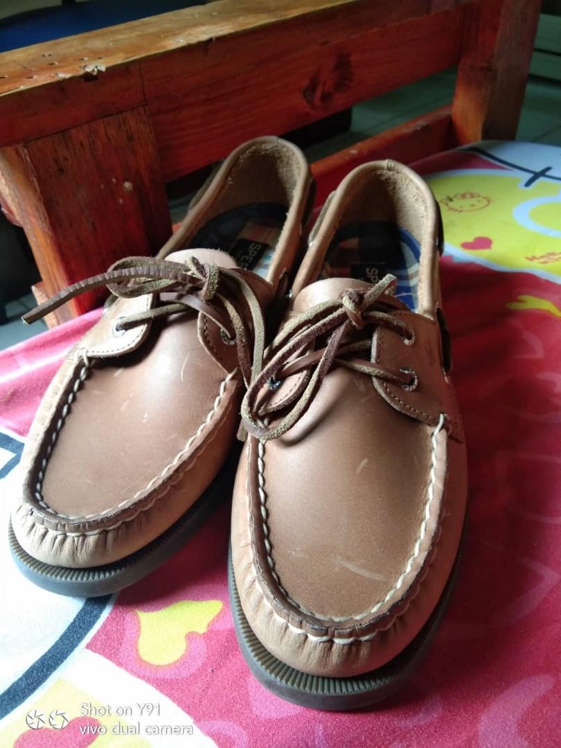 sperry vivo