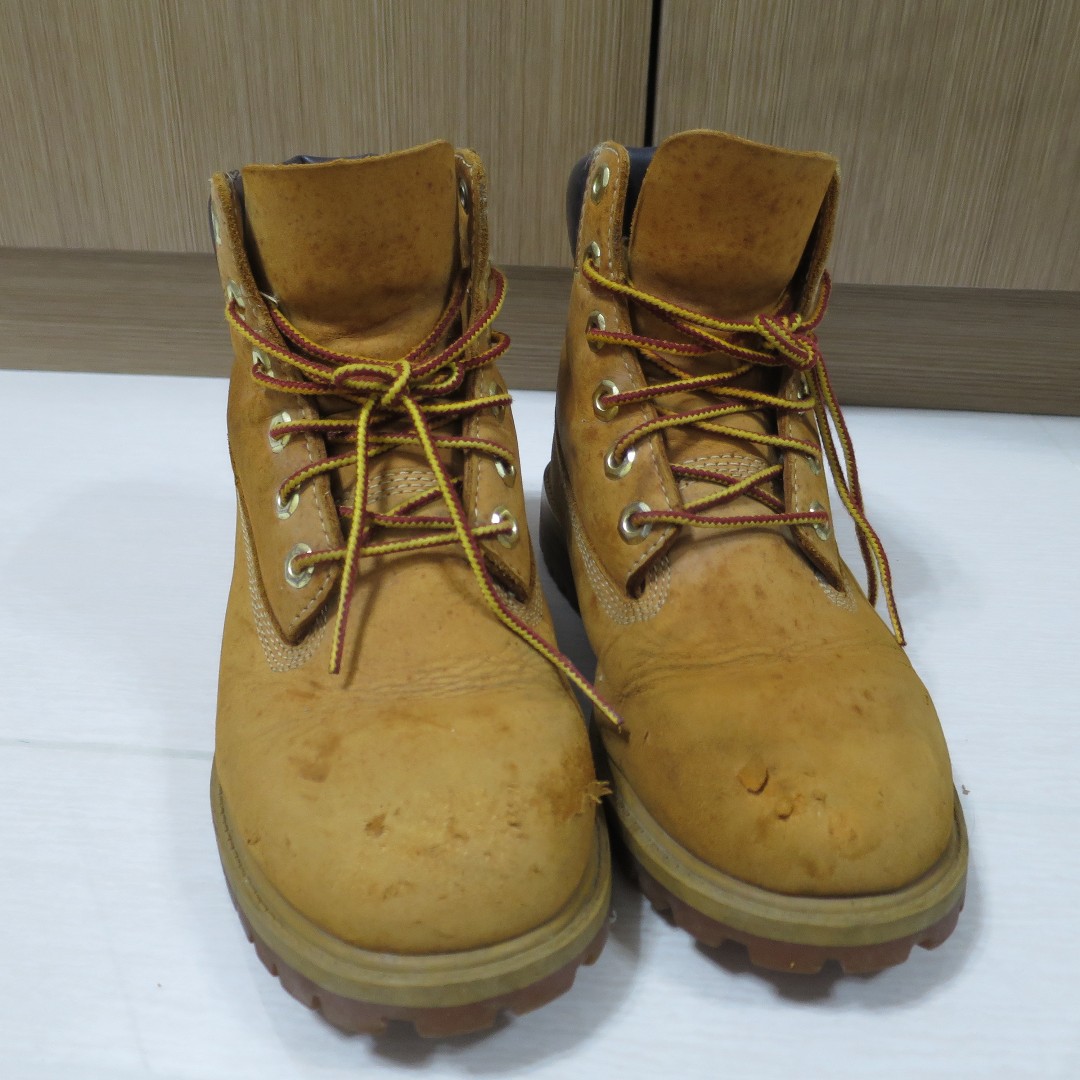 beige timberlands