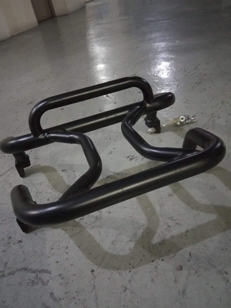 Zoomer X ver 2 back seat carrier bracket (bnew condition), Motorbikes, Motorbike Parts