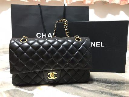 Chanel Medium Lambskin GHW
