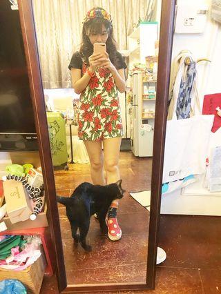 Forever 21夏威夷風紅花吊帶褲