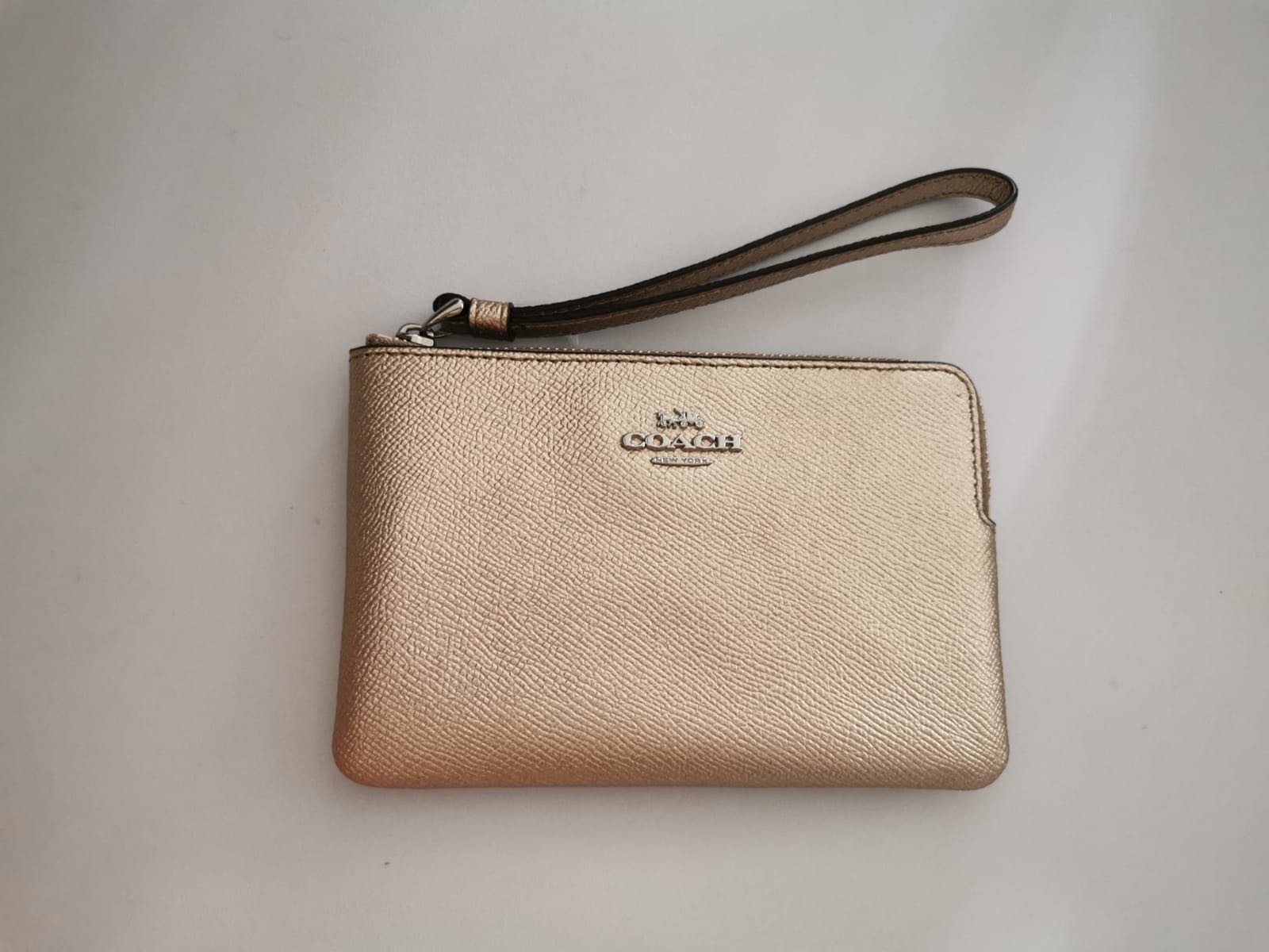 Coach metallic wristlet deals