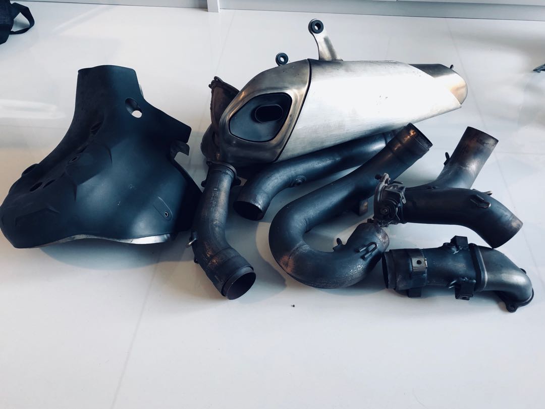 Panigale hot sale 1199 exhaust