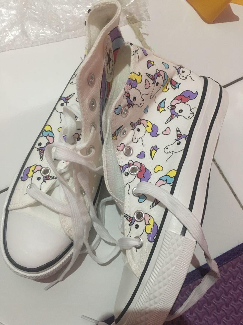 Jual Sepatu Converse X Unicorn Lucu Fesyen Wanita Sepatu Di Carousell