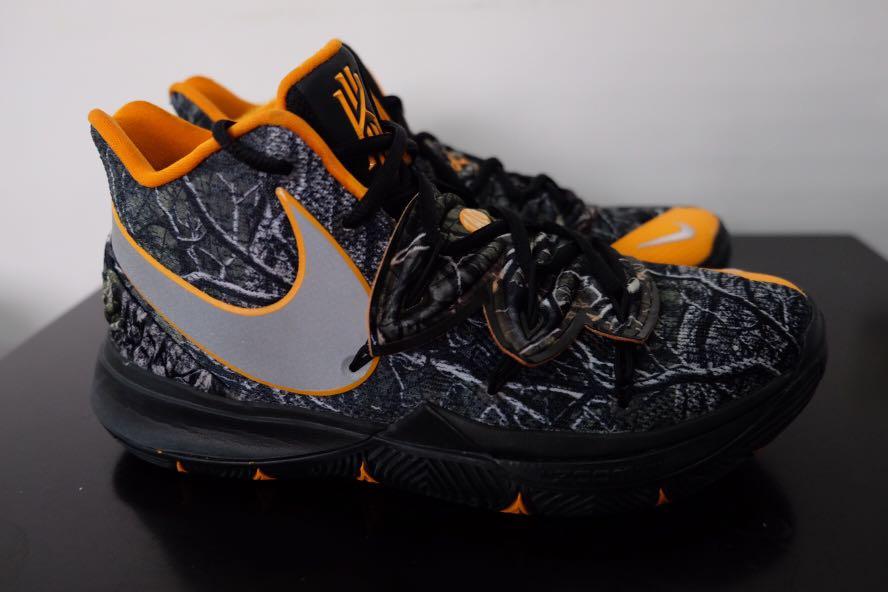 kyrie 5 taco footlocker