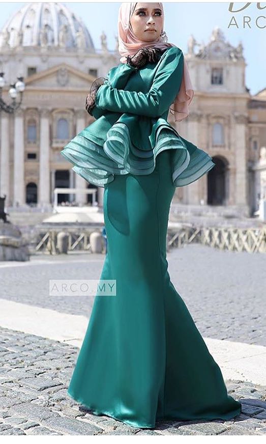 Emerald green peplum dress outlet