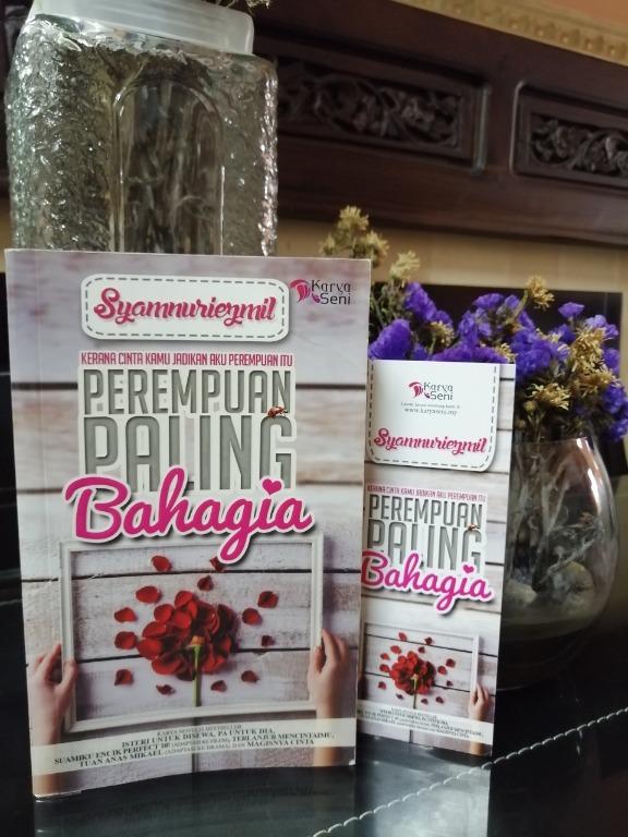 Perempuan Paling Bahagia Books Stationery Books On Carousell