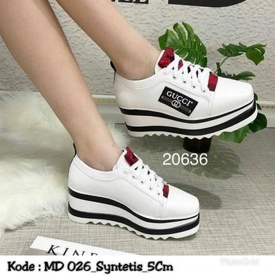 Sepatu Gucci Cewe Women S Fashion Women S Shoes On Carousell