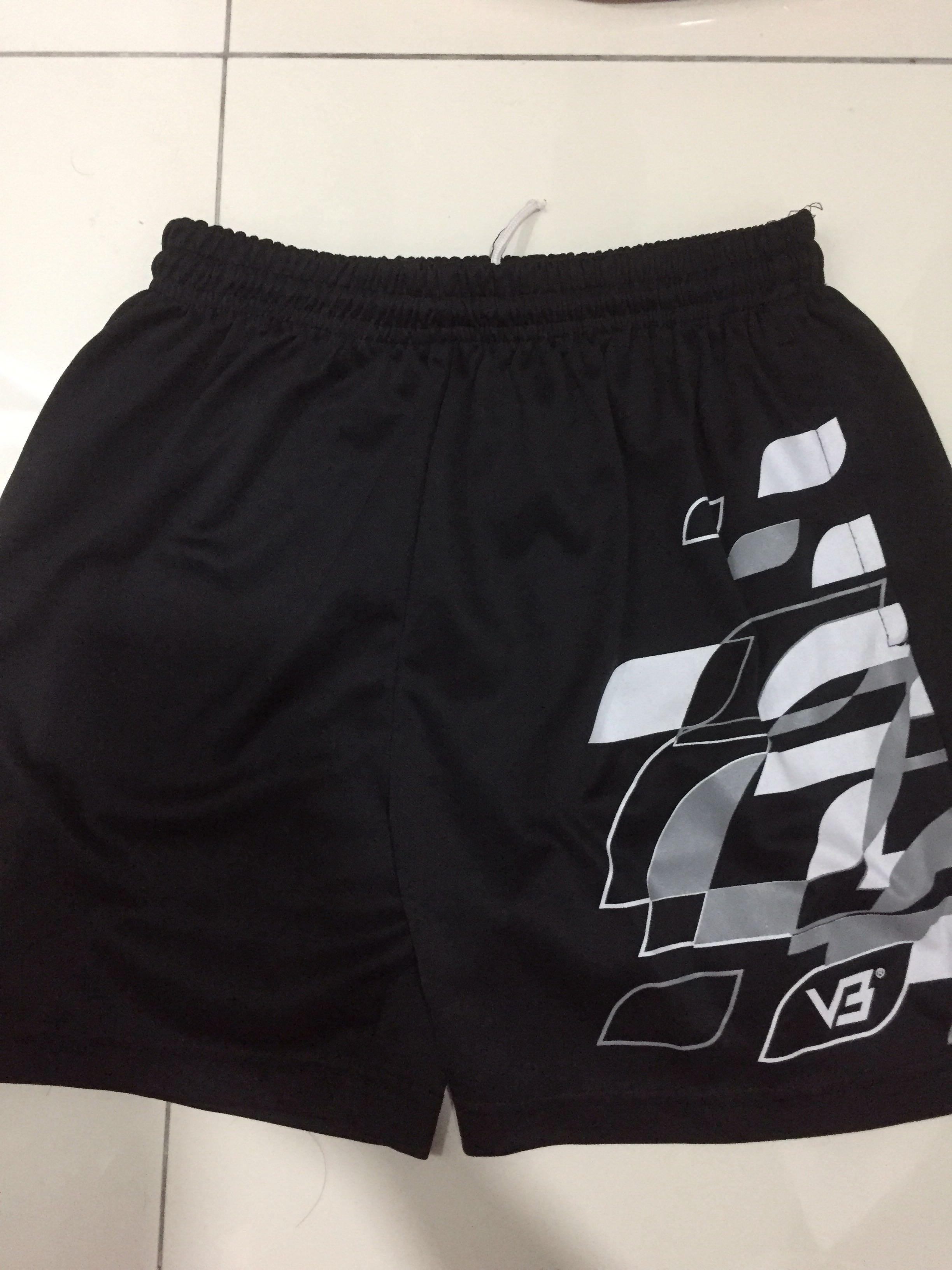 V3 shorts volleyball, Men's Fashion 