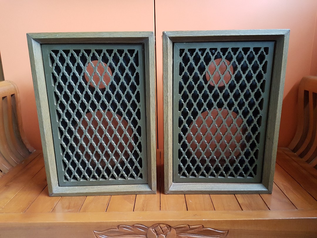 Vintage Speaker Box, Audio, Soundbars, Speakers & Amplifiers on Carousell
